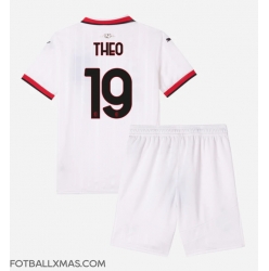 AC Milan Theo Hernandez #19 Bortedraktsett Barn 2024-25 Kortermet (+ Korte bukser)