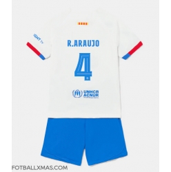 Barcelona Ronald Araujo #4 Bortedraktsett Barn 2023-24 Kortermet (+ Korte bukser)