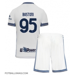 Inter Milan Alessandro Bastoni #95 Bortedraktsett Barn 2024-25 Kortermet (+ Korte bukser)