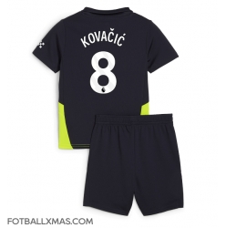 Manchester City Mateo Kovacic #8 Bortedraktsett Barn 2024-25 Kortermet (+ Korte bukser)