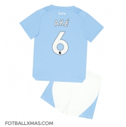 Manchester City Nathan Ake #6 Hjemmedraktsett Barn 2023-24 Kortermet (+ Korte bukser)