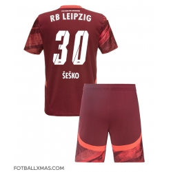 RB Leipzig Benjamin Sesko #30 Bortedraktsett Barn 2024-25 Kortermet (+ Korte bukser)