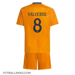 Real Madrid Federico Valverde #8 Bortedraktsett Barn 2024-25 Kortermet (+ Korte bukser)