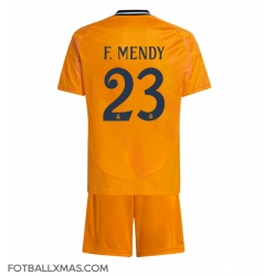 Real Madrid Ferland Mendy #23 Bortedraktsett Barn 2024-25 Kortermet (+ Korte bukser)