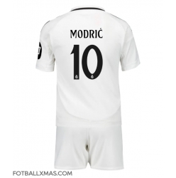 Real Madrid Luka Modric #10 Hjemmedraktsett Barn 2024-25 Kortermet (+ Korte bukser)